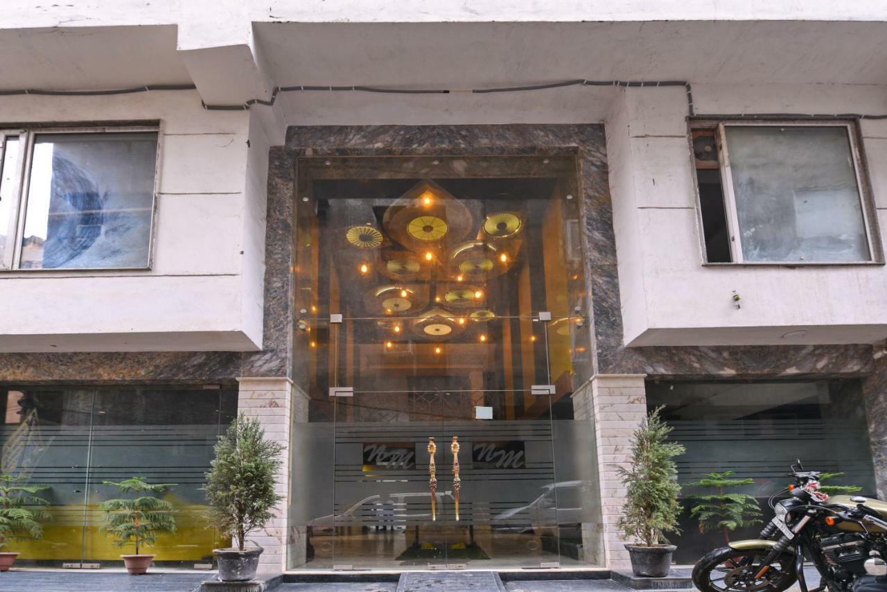 Hotel Nitya Maharani Nueva Delhi Exterior foto